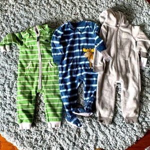 NWT boys 12mo winter fleece lot coveralls jumpsuits footed pajamas smoke free